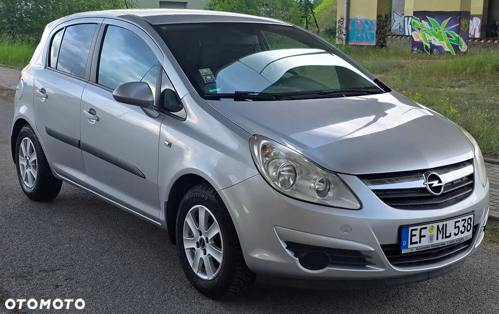 Opel Corsa 1.4 16V Cosmo - 2