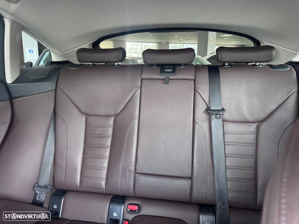 BMW i4 eDrive40 - 17