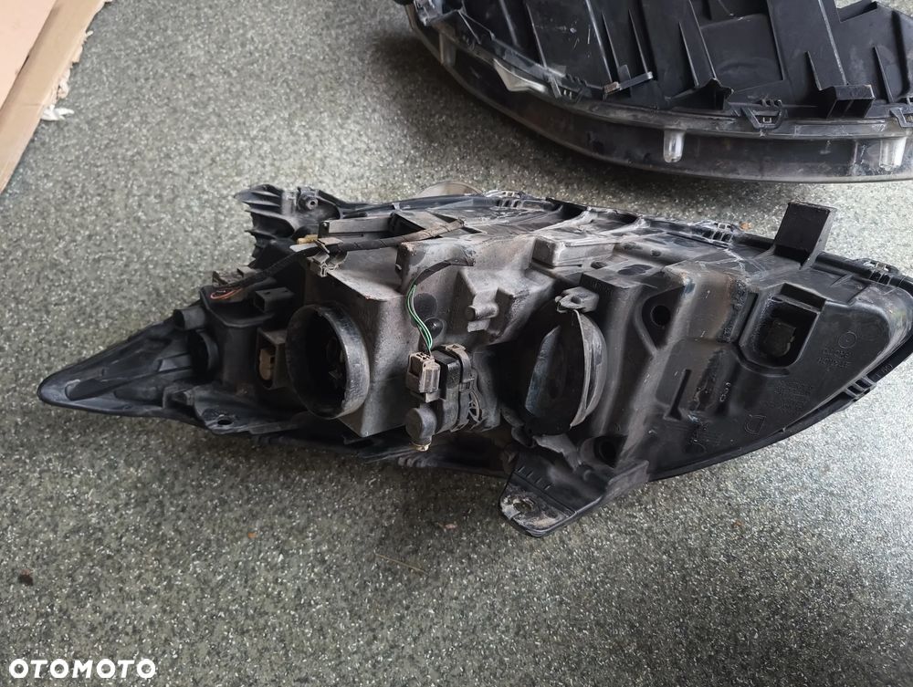 Renault Laguna III lampa przednia prawa lewa 260600074R 260100041R - 12