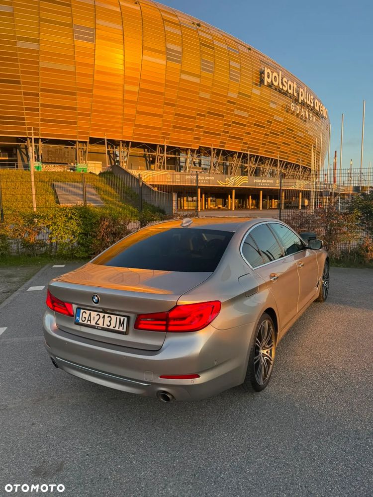 BMW Seria 5 530i Luxury Line - 6