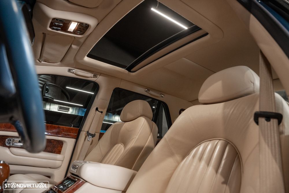 Bentley Arnage Red Label - 12