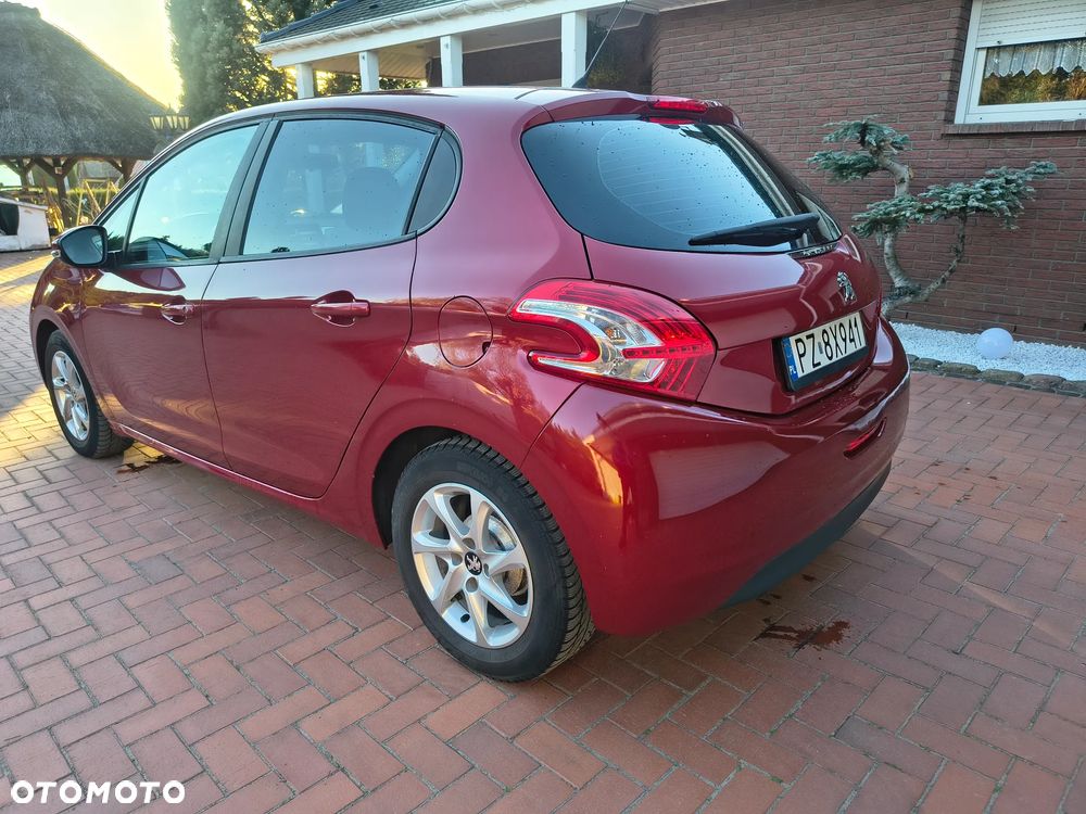 Peugeot 208 1.2 VTi Allure - 8