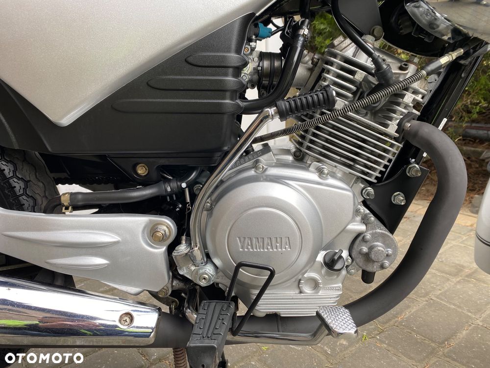 Yamaha YBR - 26