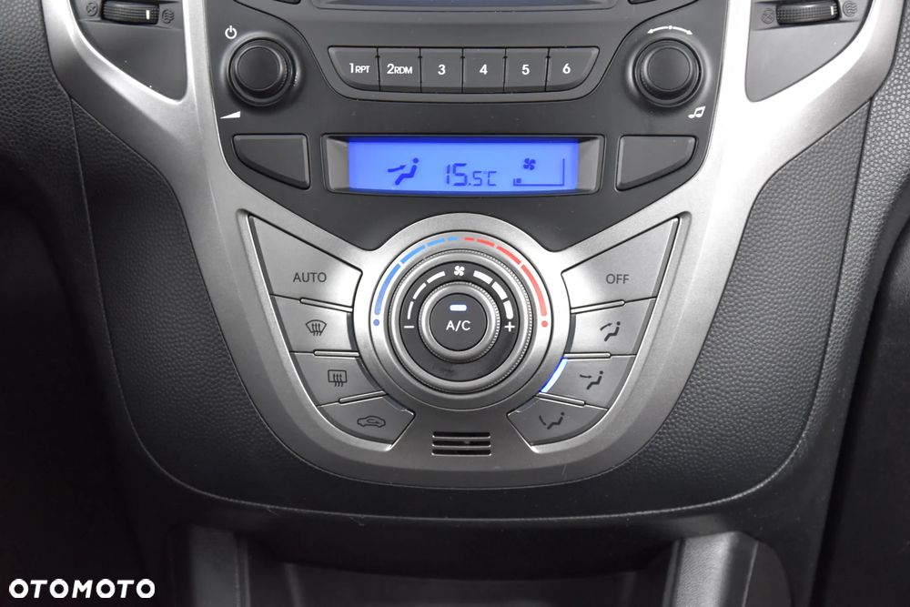 Hyundai ix20 1.4 blue YES Silver - 26