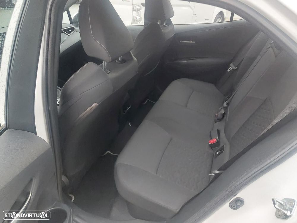 Toyota Corolla 1.8 Hybrid Comfort - 39