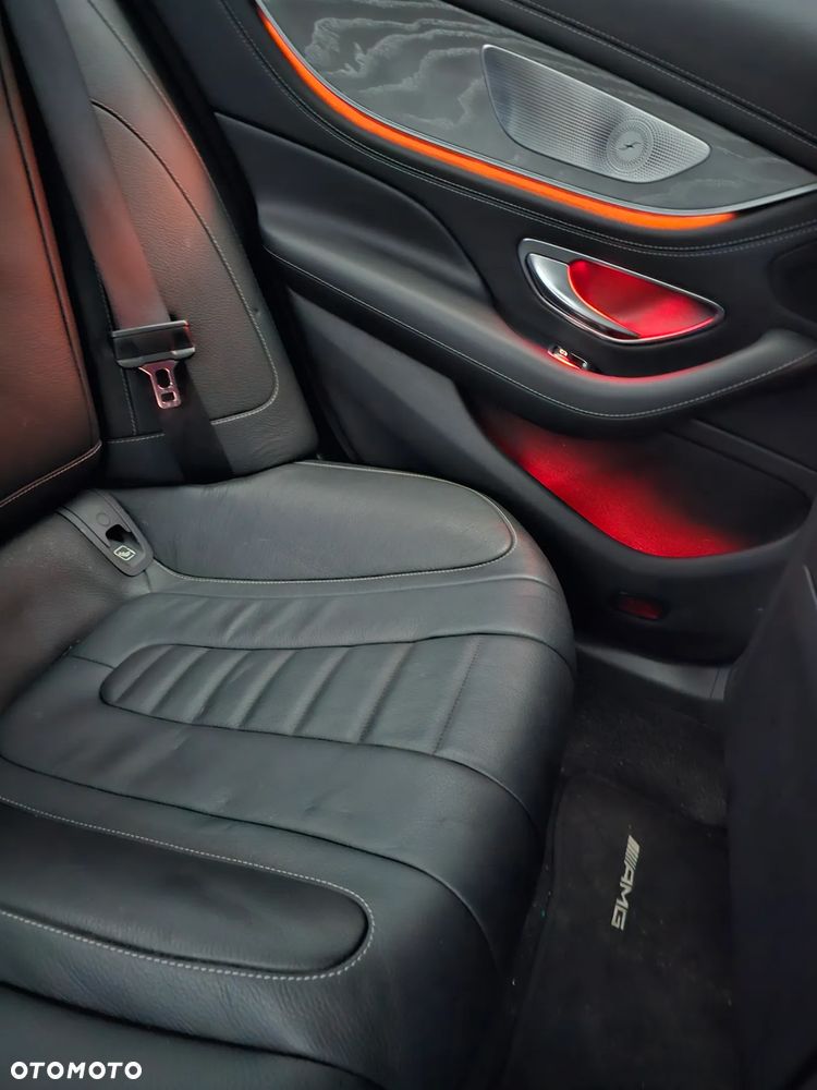 Mercedes-Benz CLS 400 d 4Matic 9G-TRONIC AMG Line - 28