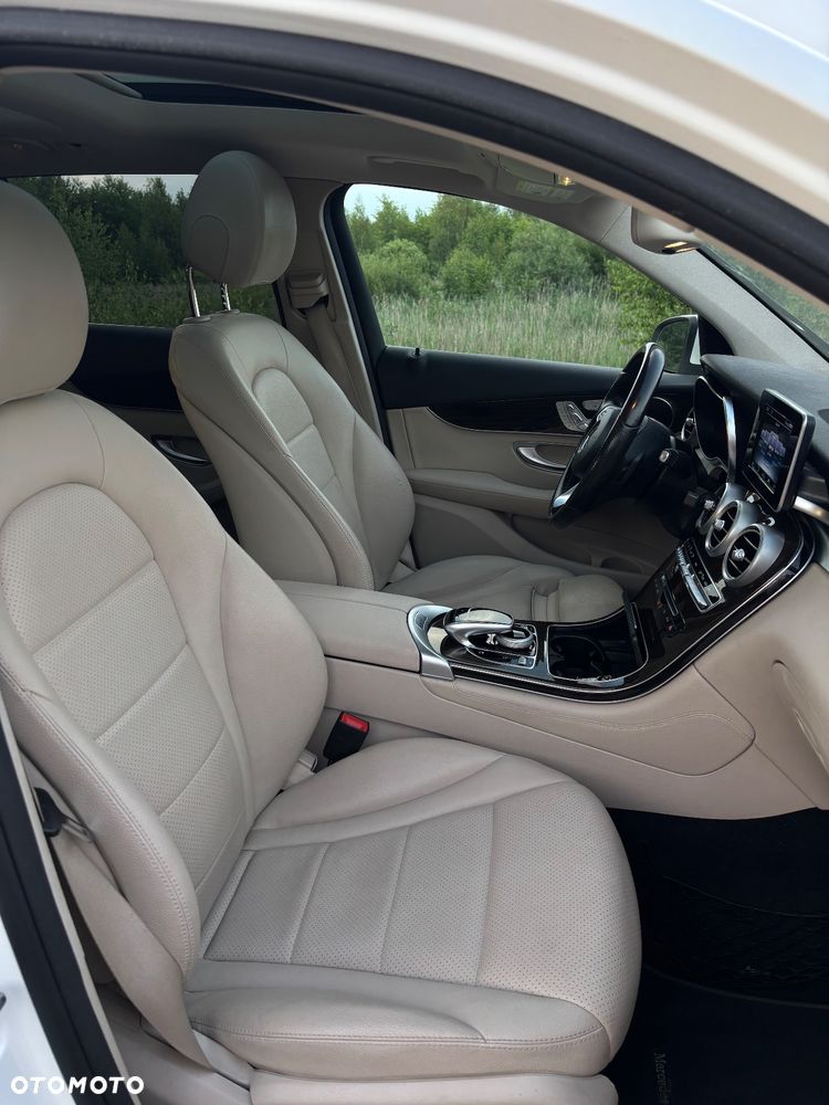 Mercedes-Benz GLC - 11