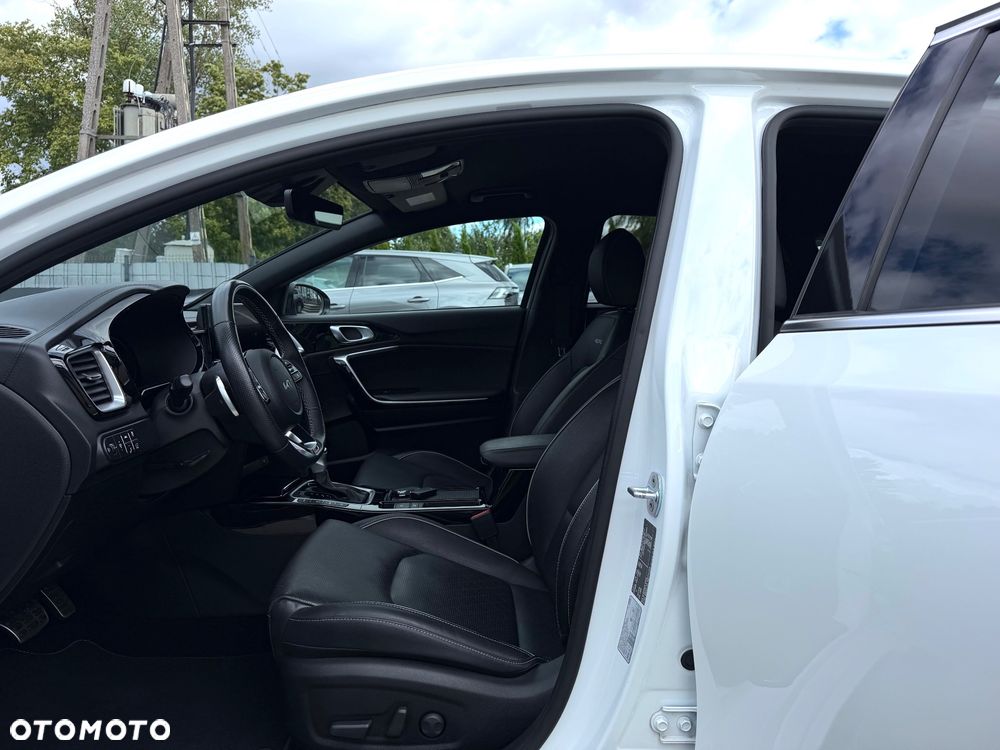 Kia ProCeed 1.5 T-GDI DCT7 OPF GT LINE - 36