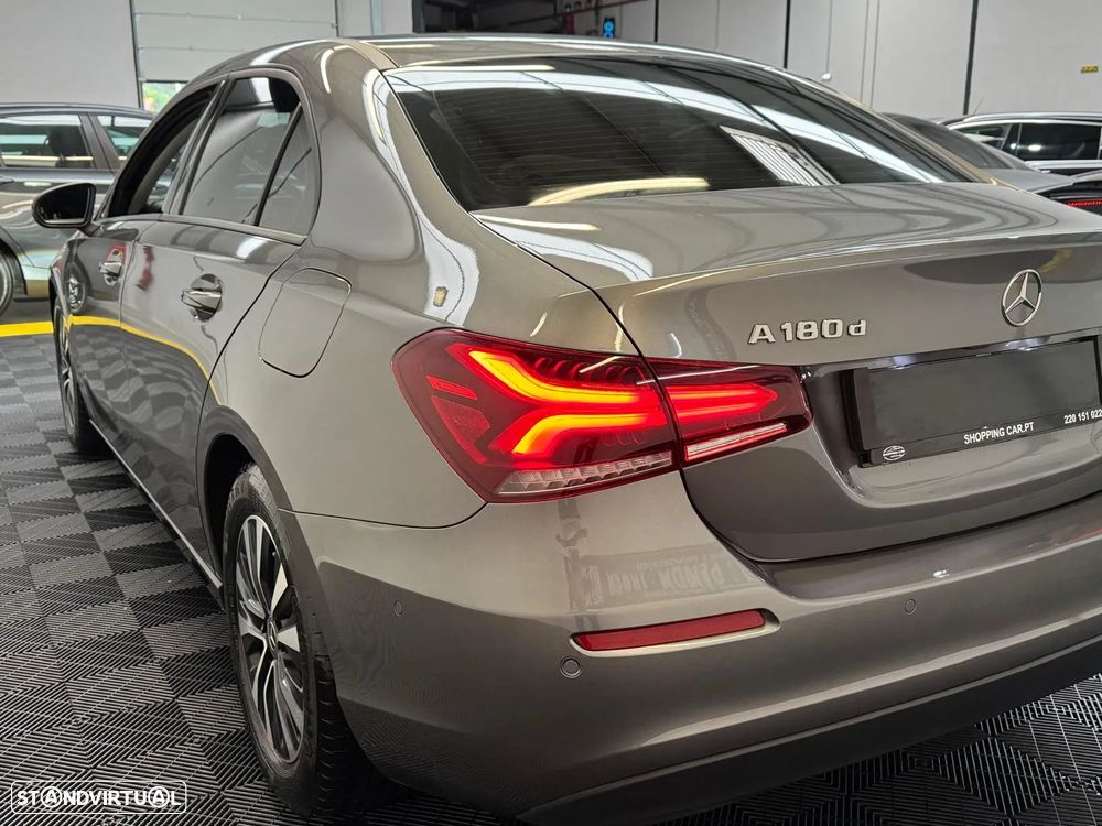 Mercedes-Benz A 180 Limousine d 7G-DCT Edition 19 - 12