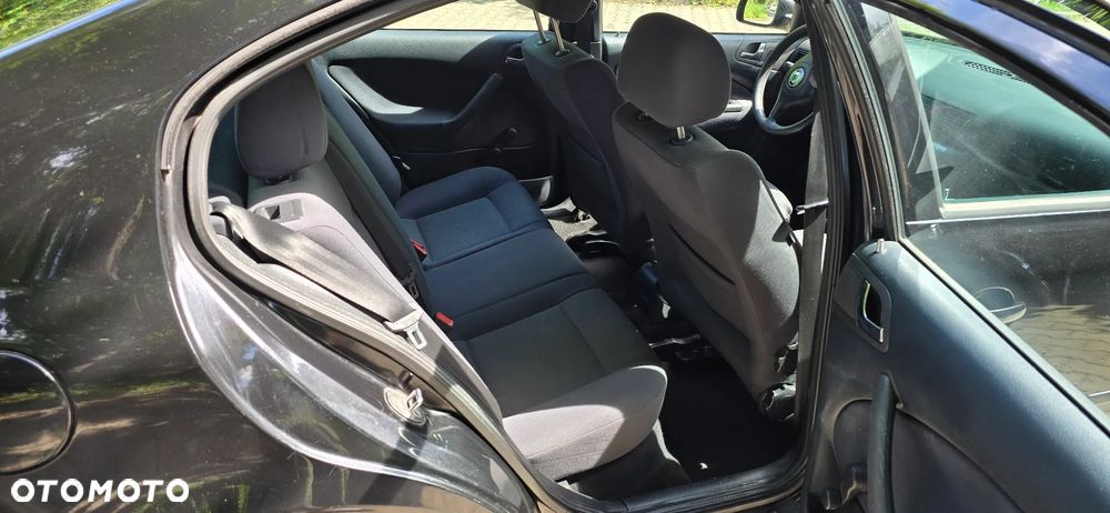 Skoda Octavia 1.6 IMPULS EDITION - 13