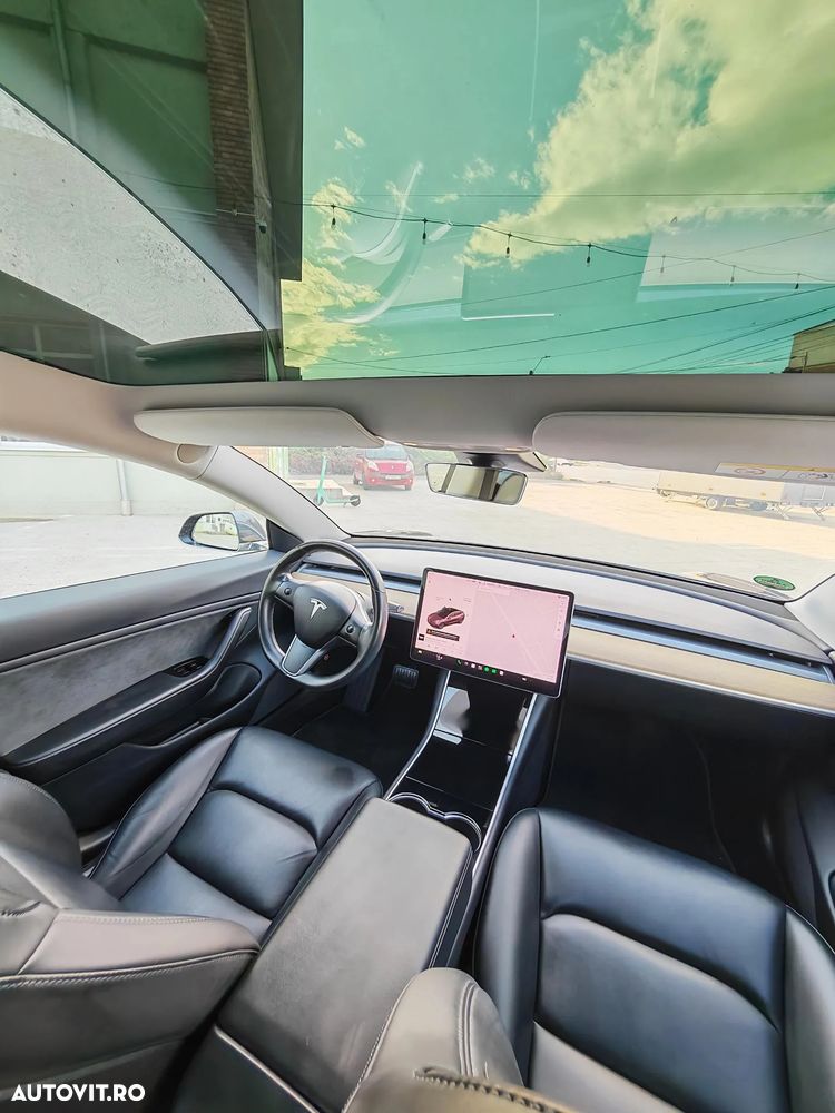 Tesla Model 3 - 16