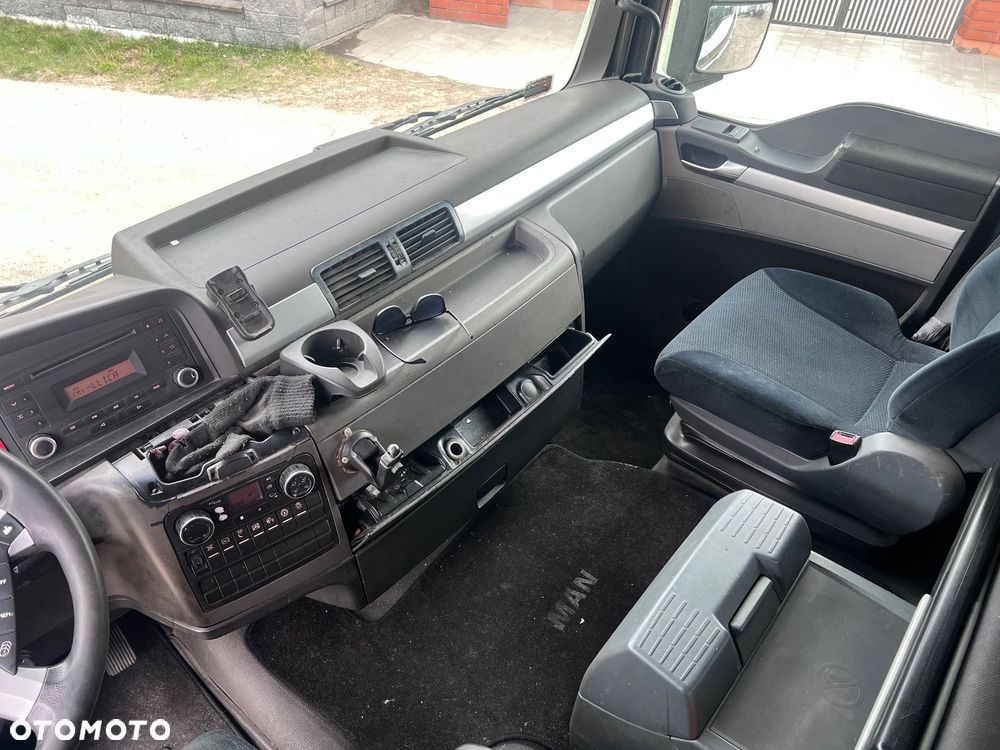 MAN TGX 18.440 / AUTOMAT RETARDER !! / OPONY: 95% / DUŻE ZBIORNIKI / 2010 ROK - 17