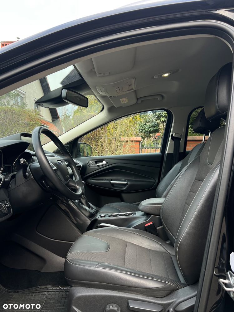 Ford Kuga 2.0 TDCi 4x4 Titanium - 29