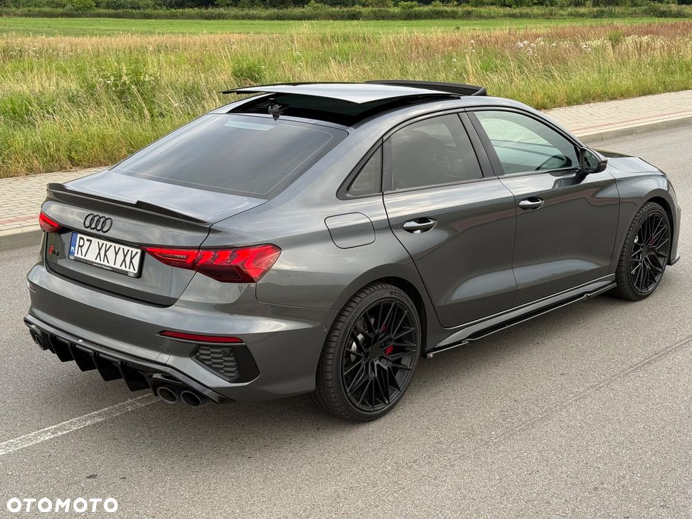 Audi S3 S tronic - 17