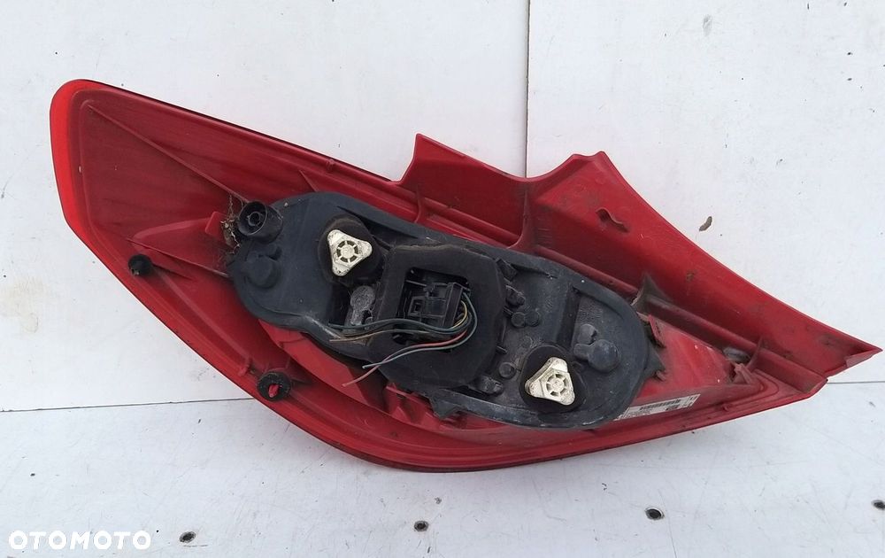 OPEL CORSA D 3D LAMPA TYŁ TYLNA PRAWA - 2