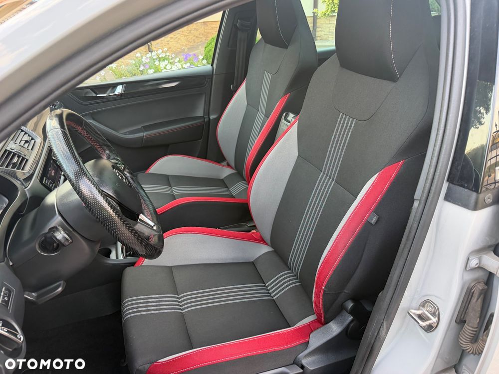 Skoda RAPID Spb 1.0 TSI Monte Carlo - 19