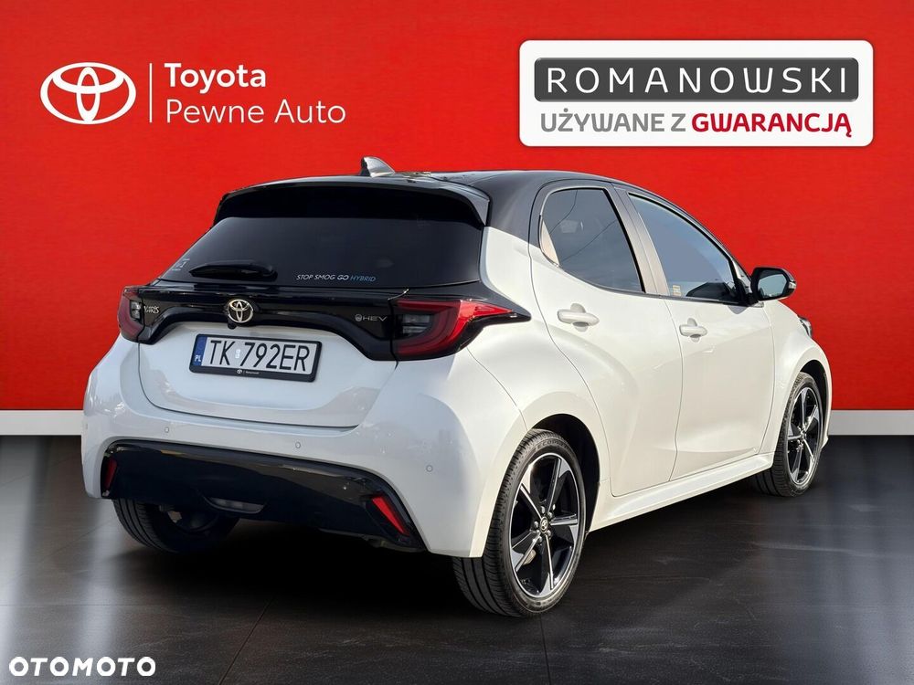 Toyota Yaris 2024 photo 2