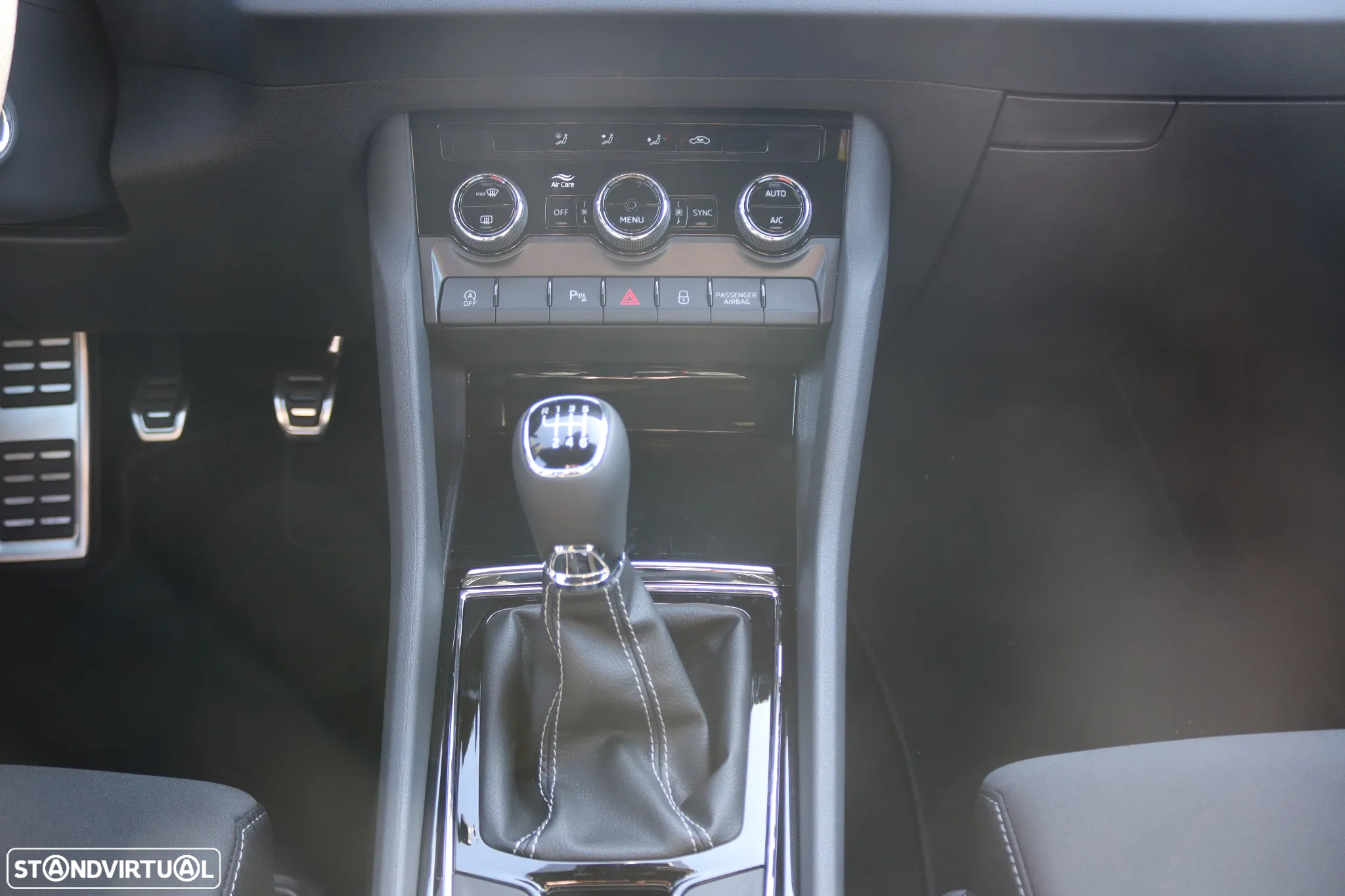 Skoda Karoq 1.0 TSI Sportline - 11