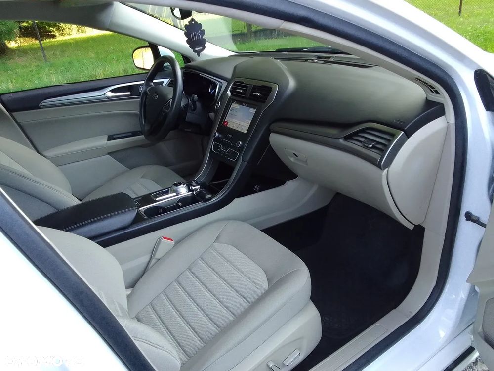 Ford Mondeo 1.5 EcoBoost Edition - 12