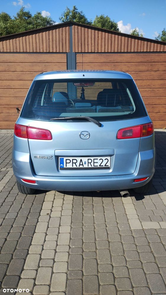 Mazda 2 - 4
