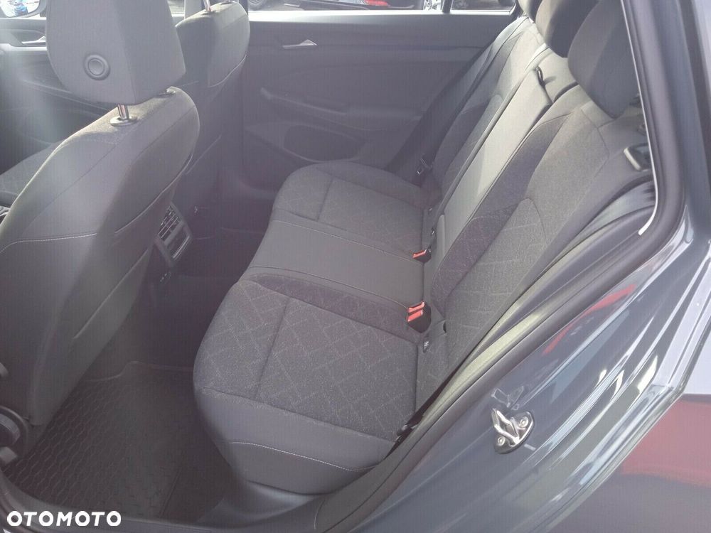 Volkswagen Golf - 16