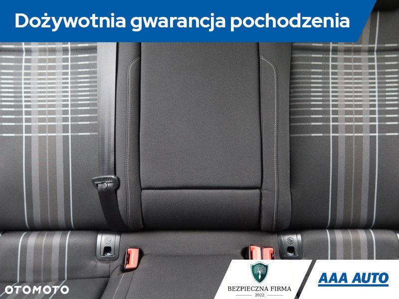 Volkswagen Golf - 11