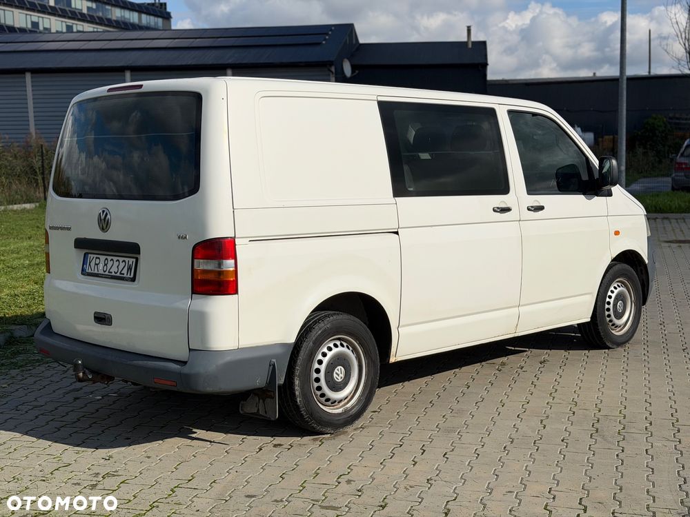 Volkswagen Transporter T5 - 5