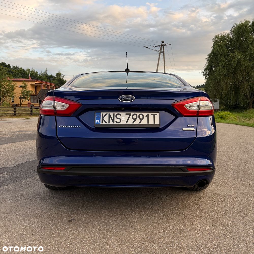 Ford Fusion - 9