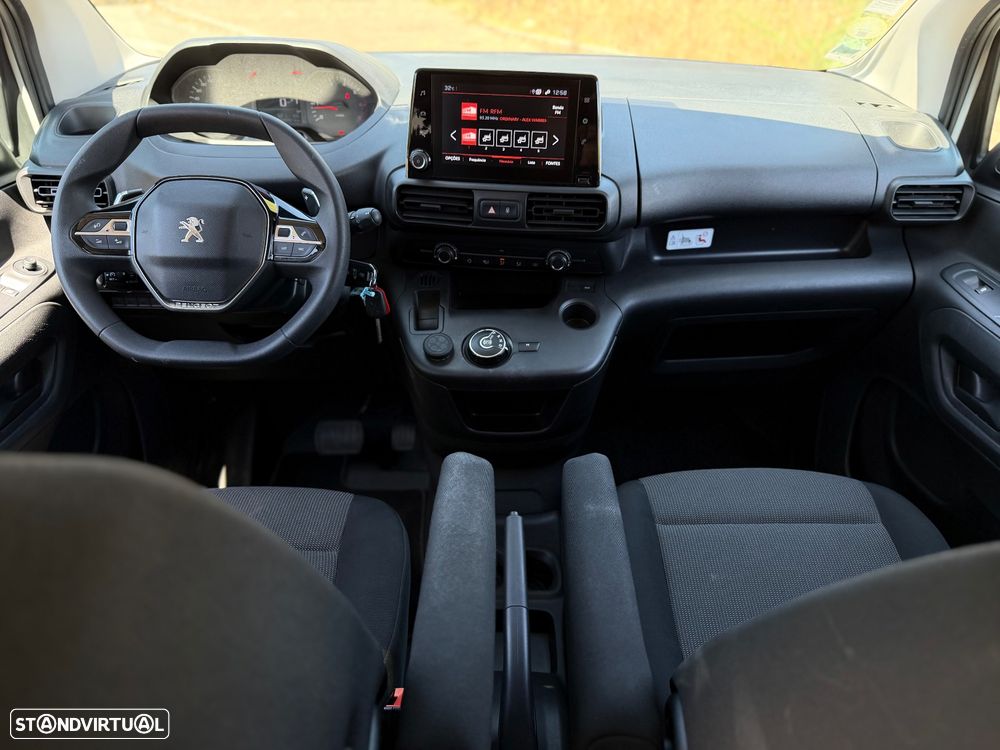 Peugeot Partner Cx Auto 2 e 5 lugares c/ divisória amovível - 8