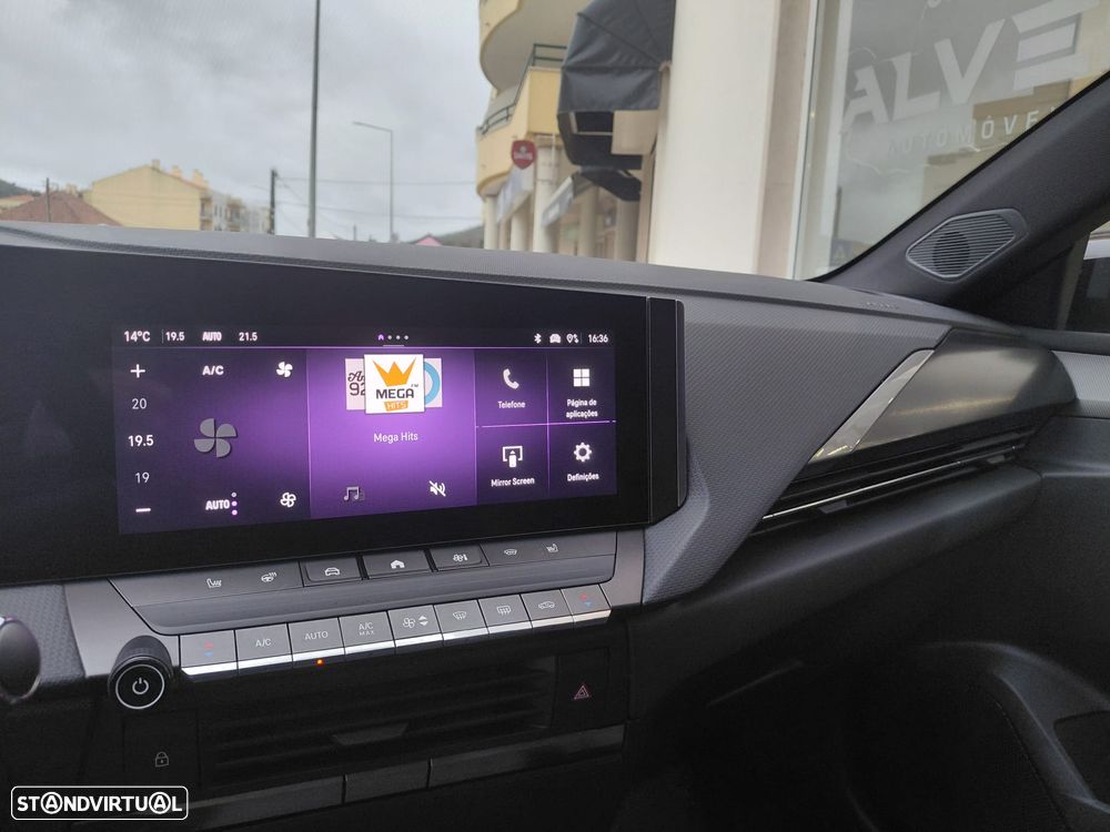 Opel Astra Sports Tourer 1.2 T GS Line - 9