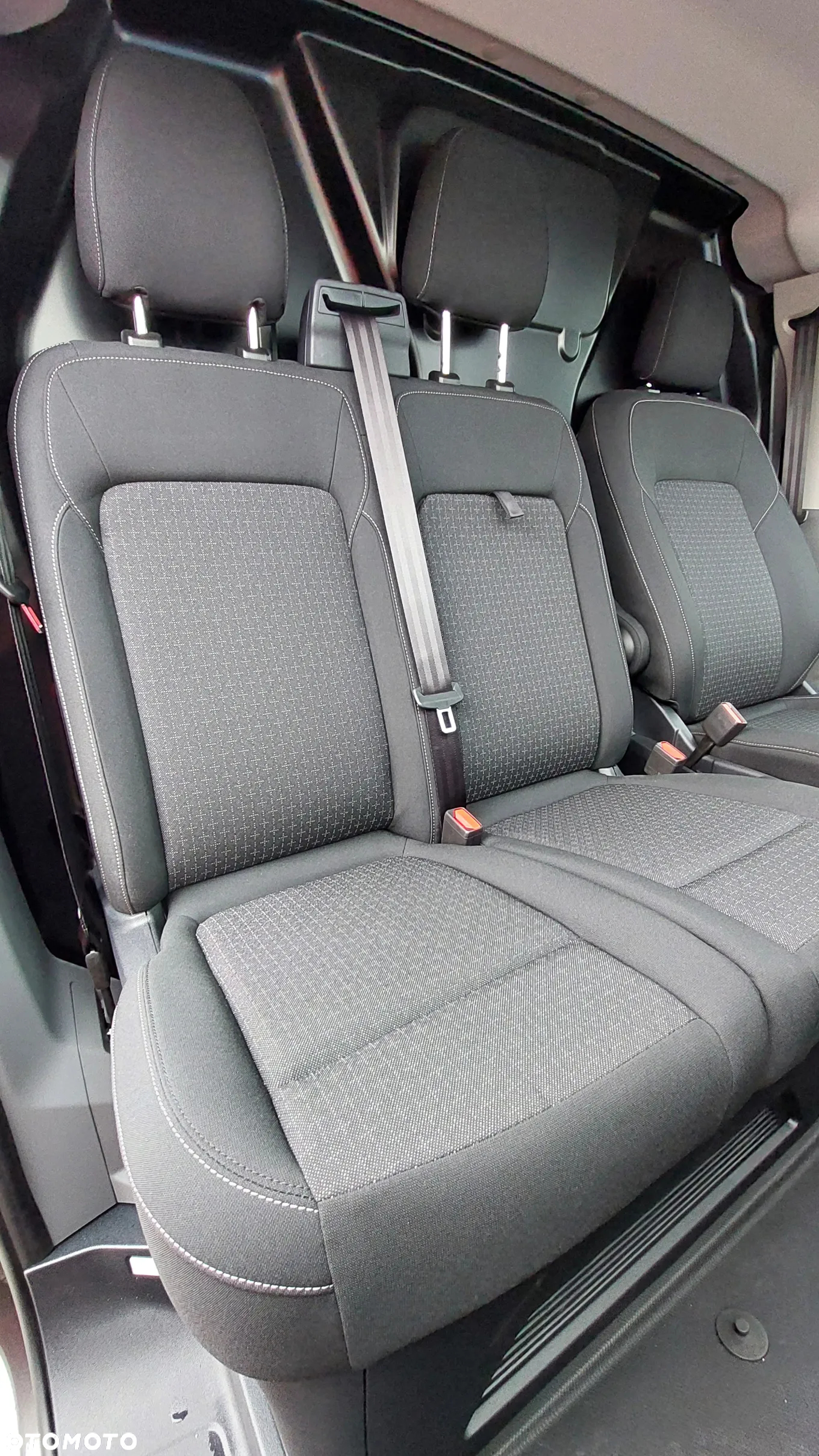 Ford Transit Custom - 13