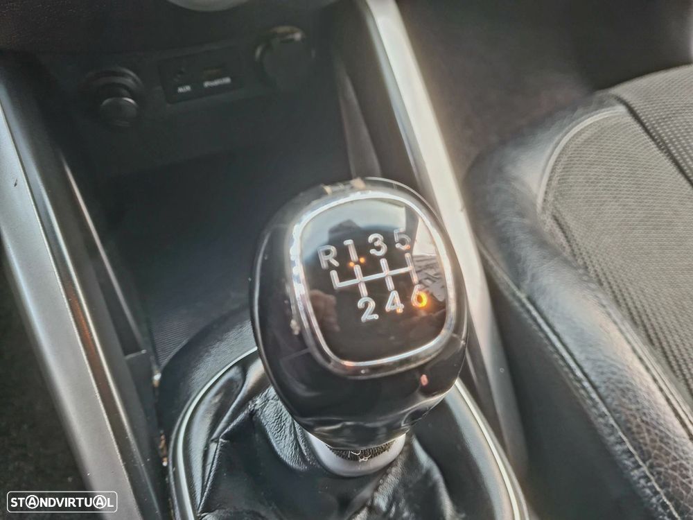 Hyundai Veloster 1.6 blue Style - 22