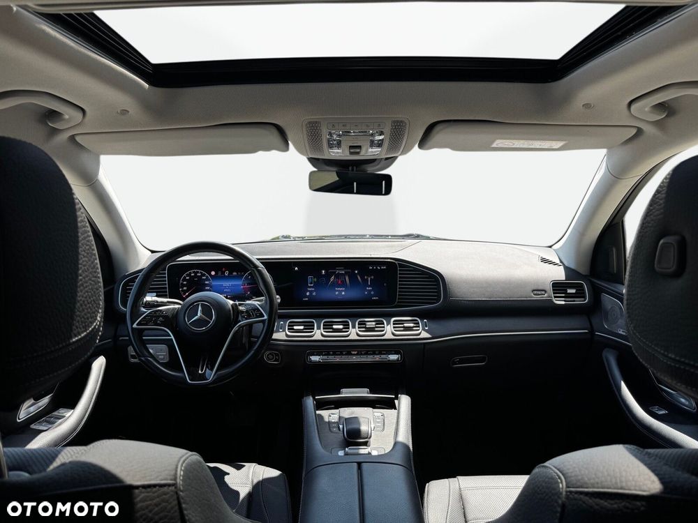 Mercedes-Benz GLS - 14