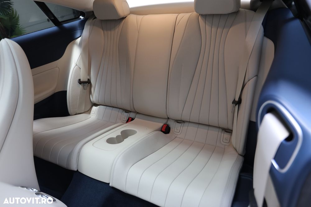 Mercedes-Benz E 200 MHEV - 31