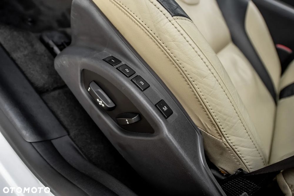 Volvo XC 60 D5 AWD Geartronic Momentum - 20