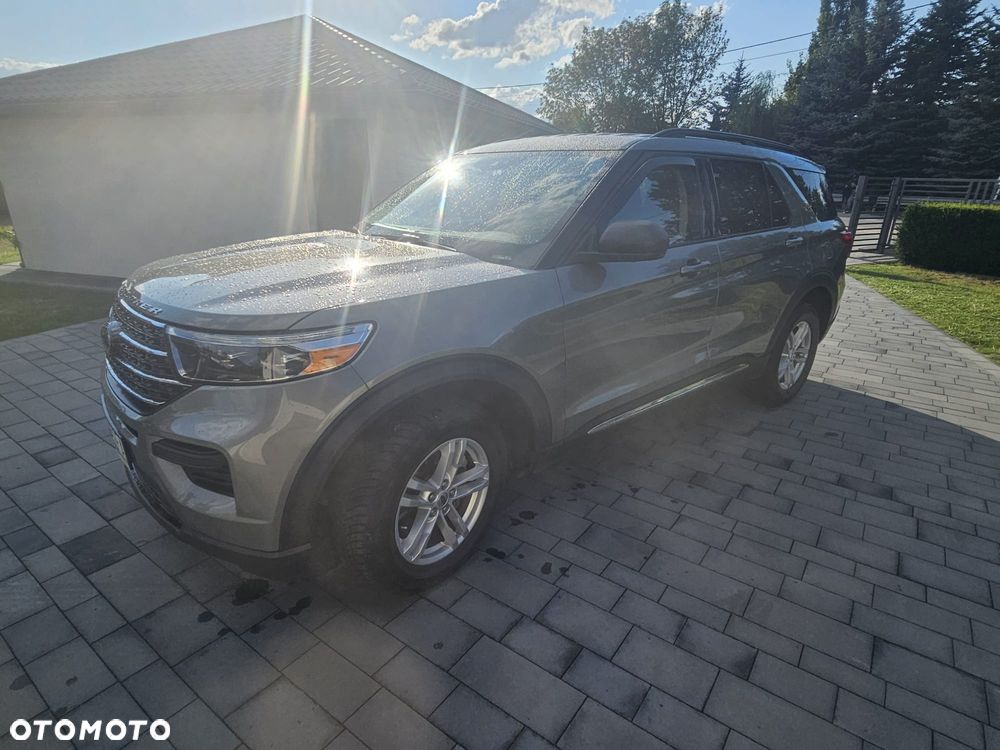 Ford Explorer - 16