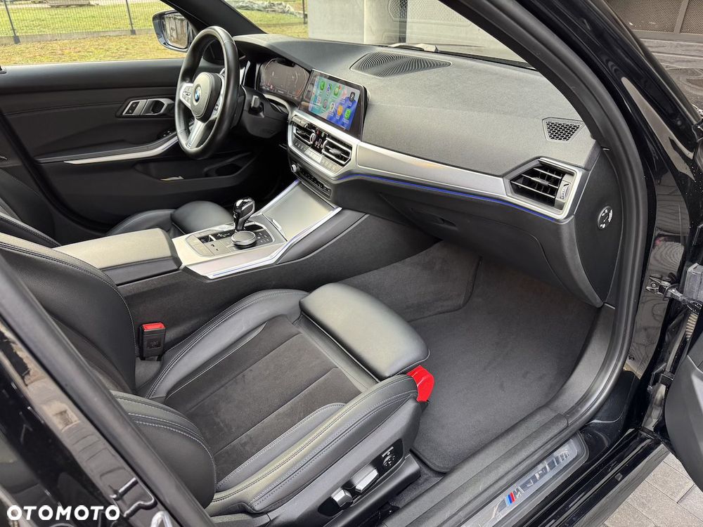 BMW Seria 3 318d M Sport - 14