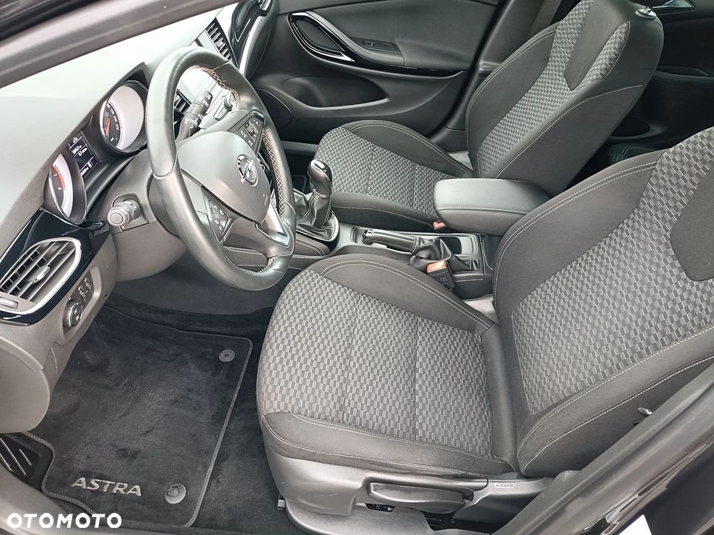 Opel Astra - 10