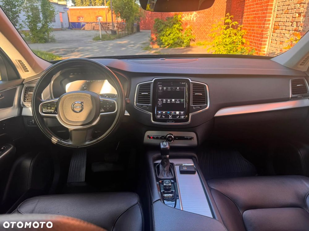 Volvo XC 90 T6 AWD Momentum 7os - 8