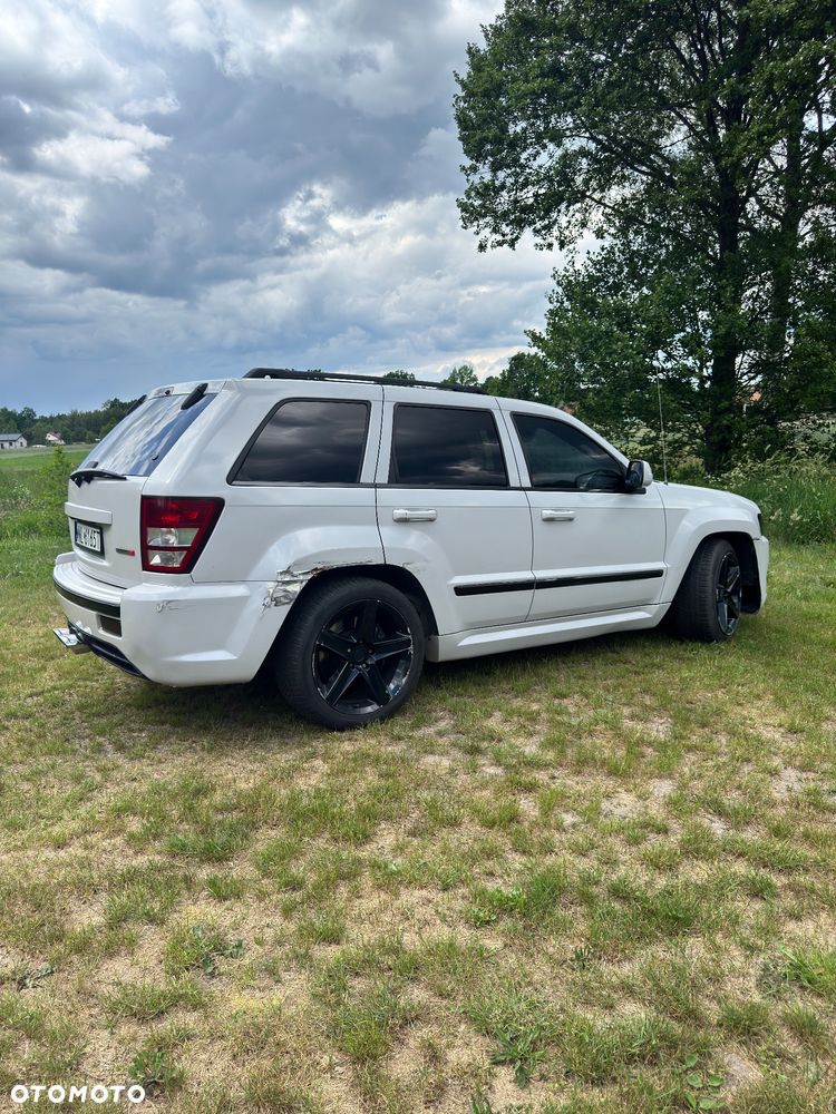 Jeep Grand Cherokee - 9