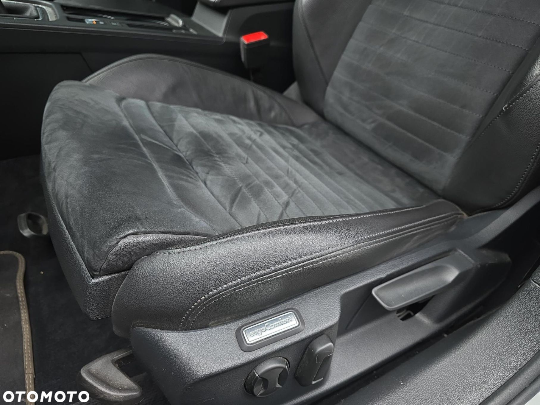 Volkswagen Passat 2.0 TDI BMT Comfortline - 12