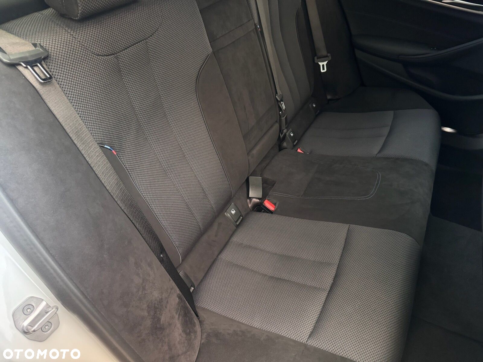 BMW Seria 5 - 32
