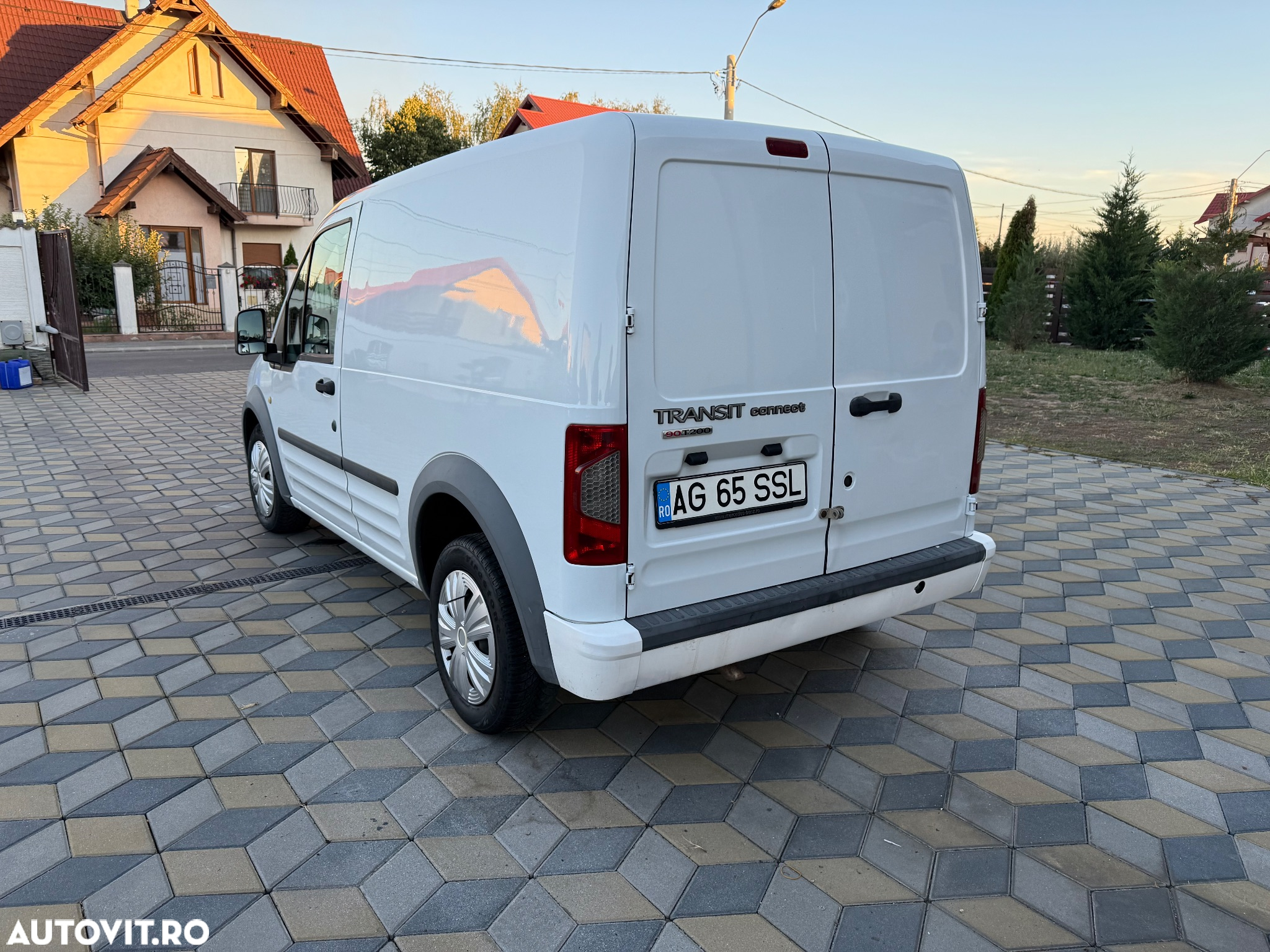 Ford Transit Connect - 2
