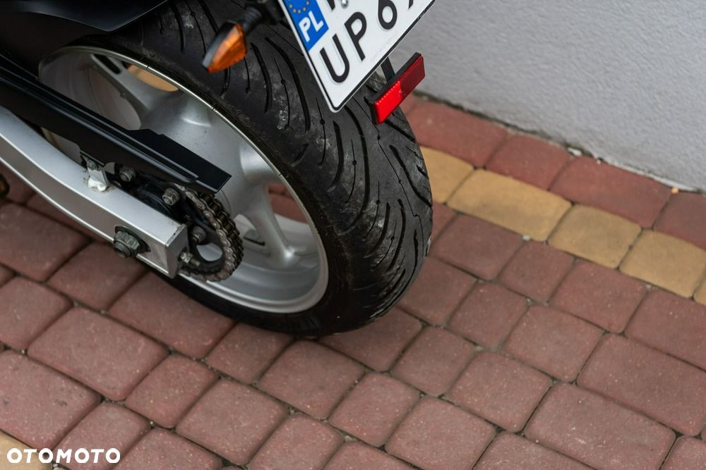 Yamaha FZ - 8
