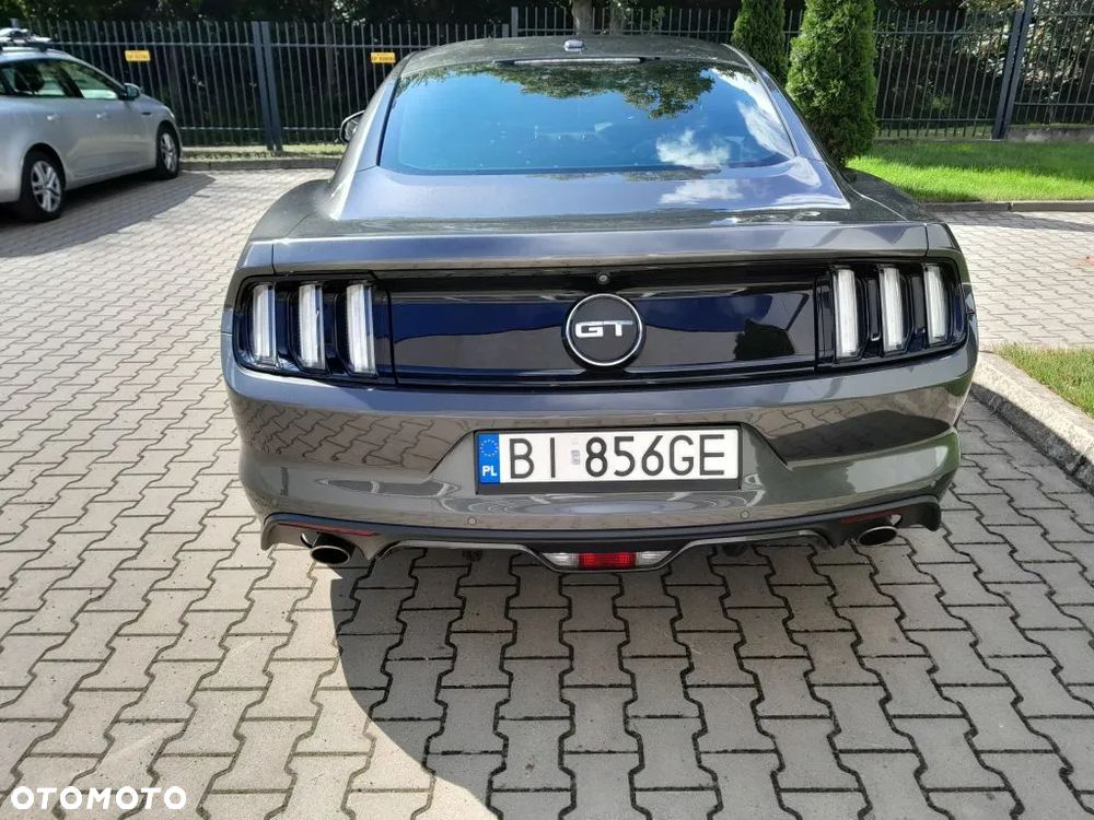 Ford Mustang 5.0 V8 GT - 8