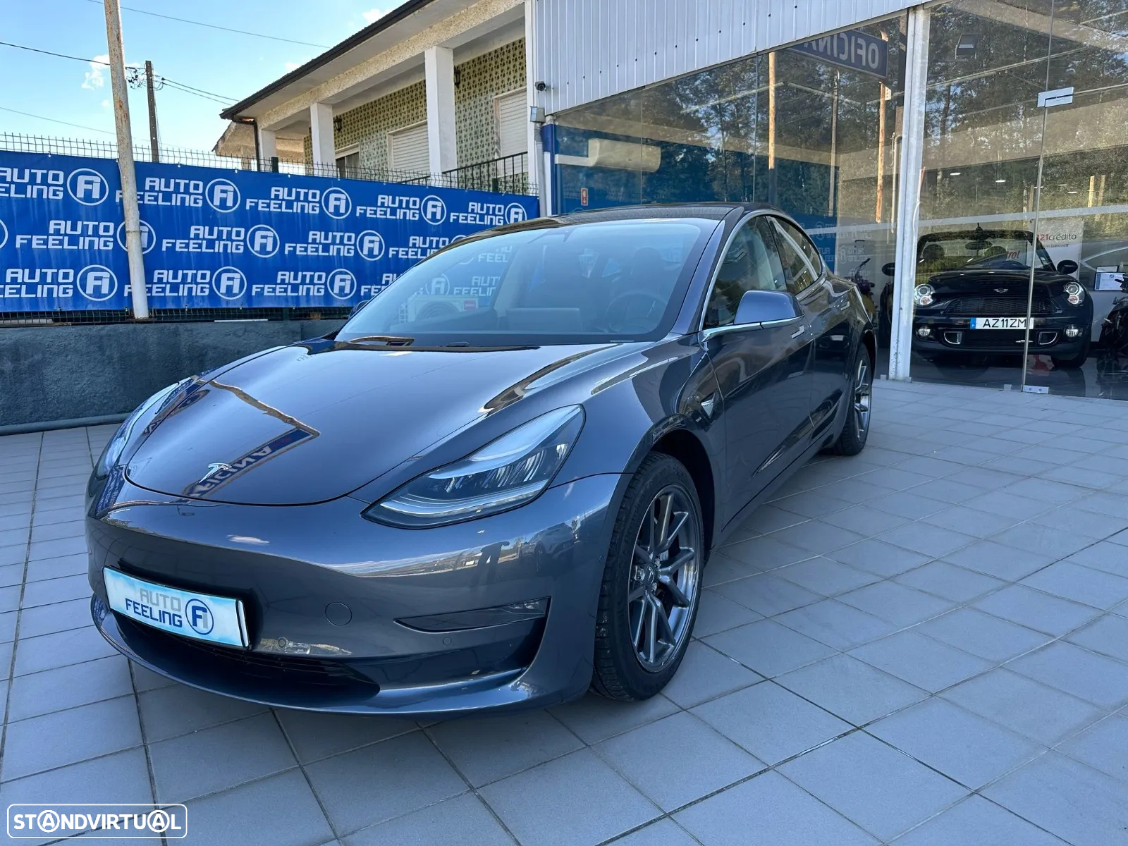 Tesla Model 3 Long-Range Dual Motor AWD - 4