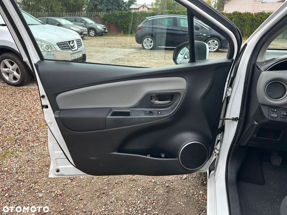 Toyota Yaris - 11