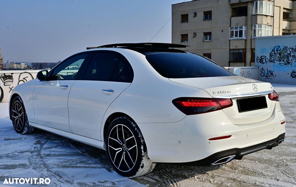 Mercedes-Benz E 300 4MATIC 9G-TRONIC AMG Line - 4