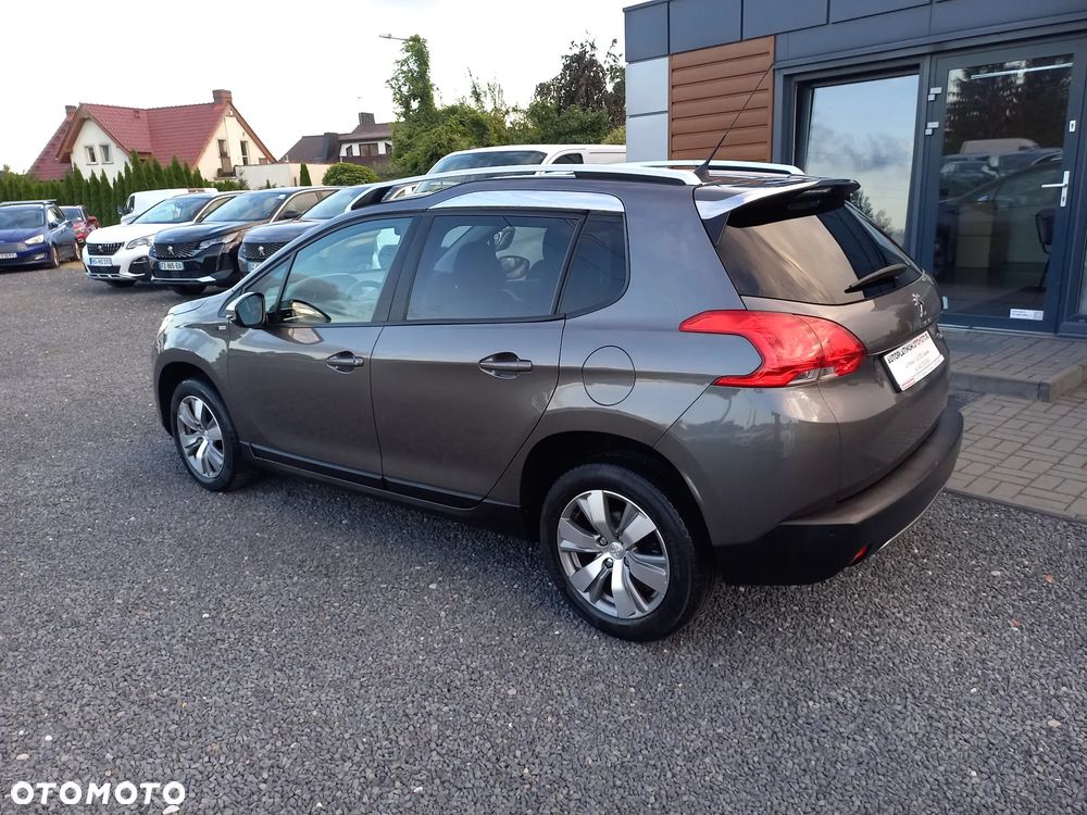 Peugeot 2008 e-HDi FAP 92 STOP & START Style - 4