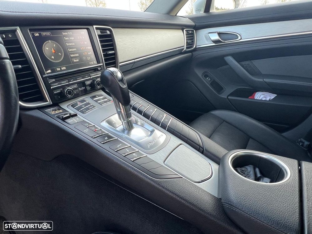 Porsche Panamera 3.0 V6 - 10